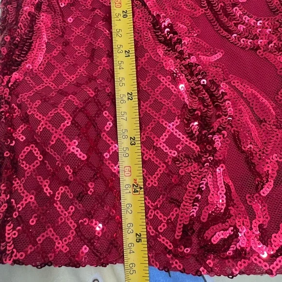 Elegant Red Sequin Dress - Picture 11 of 14